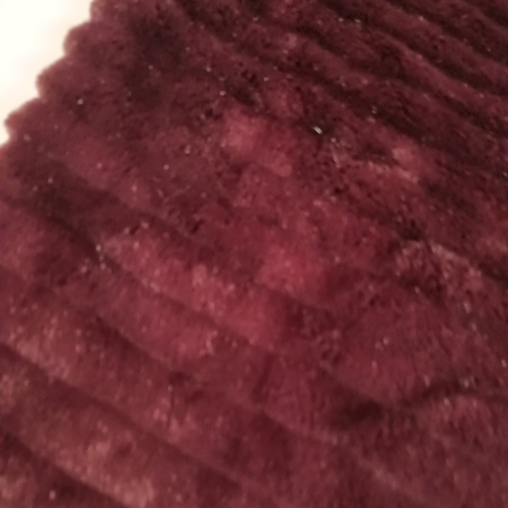 Black Rivet Merlot Faux Fur Poncho Cape Merlot Burgundy S M Style 00RMF022 NWT - Picture 15 of 15